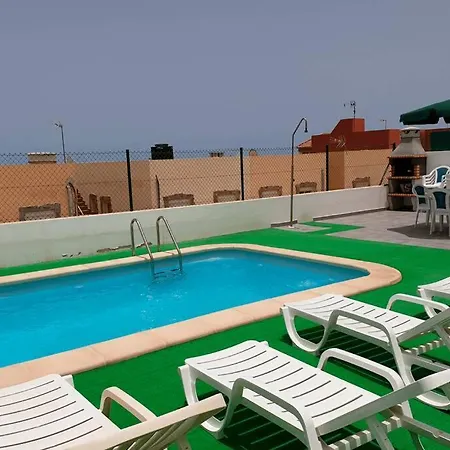 Chalet De 3 Habitaciones Con Piscina Privada Дом отдыха