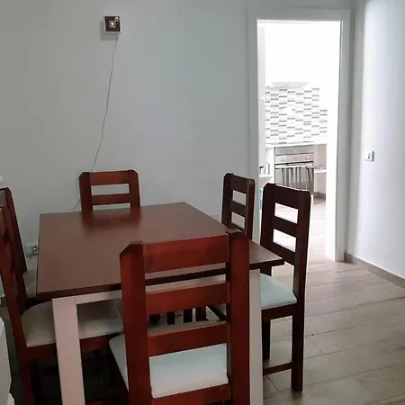 Chalet De 3 Habitaciones Con Piscina Privada Holiday home